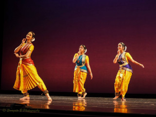 Colorful women dancing stage purple - liminal space free wallpaper
