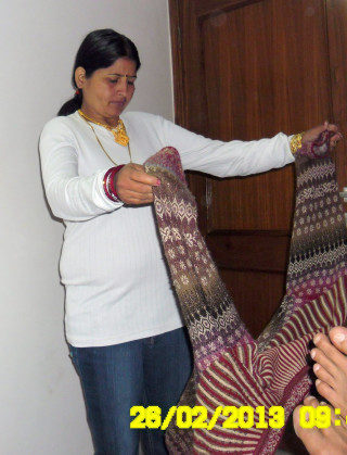 Woman holding cloth smiling woman - ella guru free wallpaper for mobile