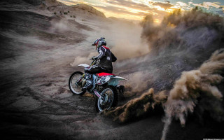 Dirt bike mountain sunset dust - dust free wallpaper