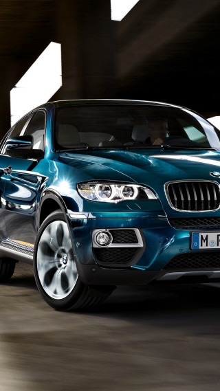 Blue bmw suv driving bridge - free 3d render wallpaper for mobile
