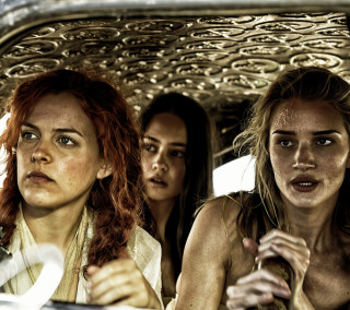 Three women car surprised expression - three woman free wallpaper for tablet