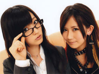 Two asian women glasses black - a black necklace free wallpaper