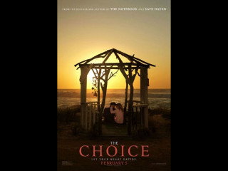 Couple kissing gazebo sunset beach - the sun setting free wallpaper