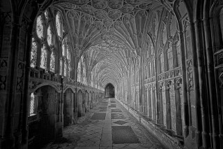 Cathedral black white hallway entrance - the building free wallpaper