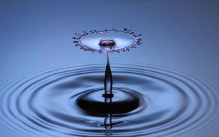 Water drop pink liquid black - abstract illusionism free wallpaper