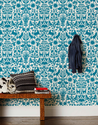 Bench coat wall blue white - a coat free wallpaper for mobile