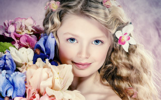 Young girl blue eyes flower - a young girl free wallpaper
