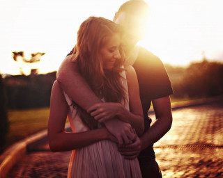 Man woman sunset sidewalk sunshine - ben thompson free wallpaper