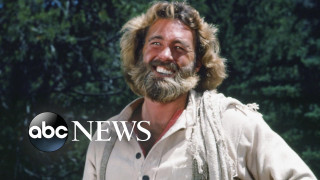 Bearded man white shirt smiling 3 - a beard free wallpaper for desktop