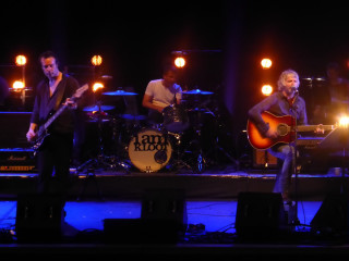 Men guitars stage night lights - david imms free wallpaper