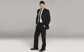 Man suit tie studio gray - a gray background free wallpaper