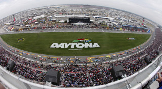 Crowd race track daytona sign - free new year wallpaper