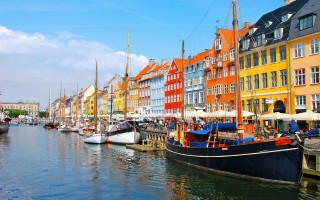 Boats harbor buildings blue sky - amalia lindegren free wallpaper