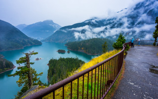 Scenic lake mountains lookout cloudy - a fence free wallpaper
