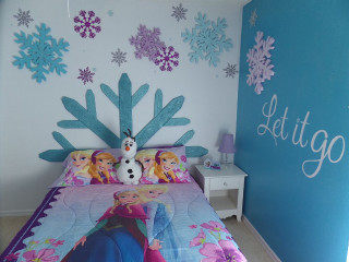 Frozen princess bed comforter pillow - a name free wallpaper