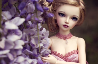 Doll pink dress purple flowers - her neck and a necklace free wallpaper