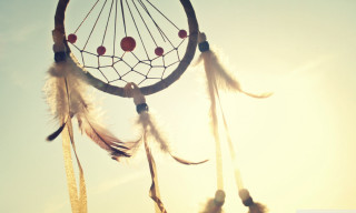 Dream catcher closeup feathers sun - feather free wallpaper for desktop