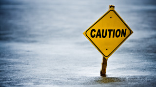 Caution sign flooded street black 2 - street free wallpaper