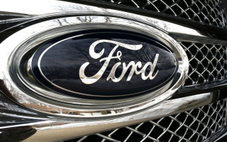 Ford emblem car grill closeup - dennis flanders free wallpaper