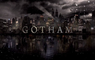 Gotham city skyline rain night - a dark sky free wallpaper