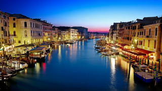 River boats buildings dusk city - canaletto free wallpaper