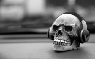 Skull headphones table window blurry - skull free wallpaper