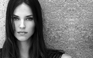 Woman long hair black top 4 - style free wallpaper for desktop