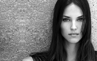 Bettina heinena ayech leesha hannigan - a ponytail free wallpaper