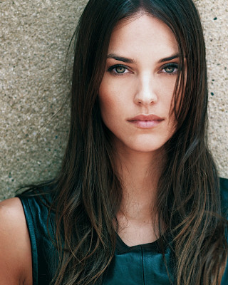 Aramenta longhair blacktop portrait asian - a portrait free wallpaper for mobile