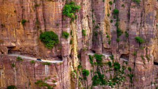 Canyon road cliff trees cityscape - a canyon free wallpaper