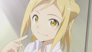 Blonde woman long hair pointing - woman free wallpaper