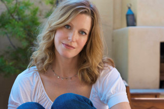 Woman couch living room fireplace - a couch in a living room free wallpaper