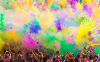 Crowd colored powder festival celebration - colour free wallpaper for desktop