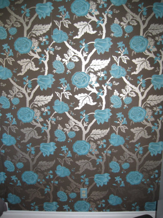 Flower pattern wall toilet blue - free flowers wallpaper