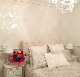 Bed white headboard chandelier pink - temporary art free wallpaper for tablet