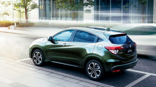 Green car parking lot building 6 - a green car free wallpaper for desktop