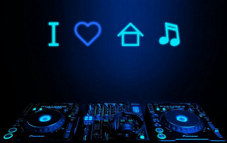 Dj set up heart i - a dj free wallpaper