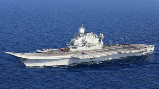 Large white ship ocean crane - a crane free wallpaper