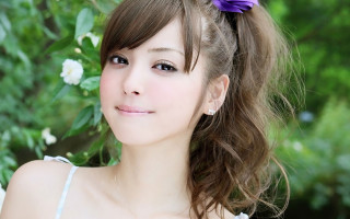 Woman flower hair posing picture 3 - a bush free wallpaper