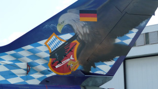 Plane eagle checkered flag argyle - flag free wallpaper