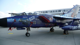 Blue fighter jet airbrush bernd - viennese actionism free wallpaper