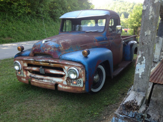 Old truck parked grass tree - dee whitcomb free wallpaper