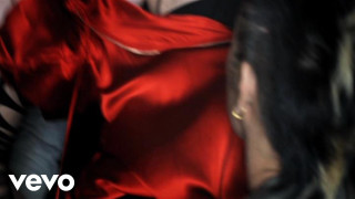 Woman red dress looking distance 2 - transgressive free wallpaper for desktop