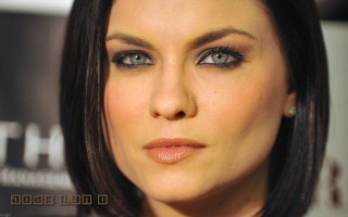 Woman bobble black bobble red - a red lip free wallpaper for desktop