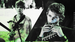 Couple camera sword photo standing - elysium free wallpaper for desktop