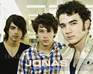 Three young men mall lobby - a plaid shirt free wallpaper