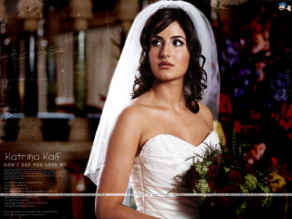 Woman wedding dress bouquet serious - a bouquet of flowers free wallpaper