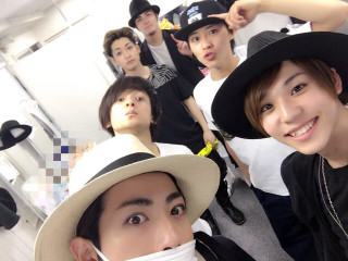 Young men hats ties bandanas - aya goda free wallpaper