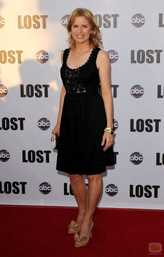 Woman black dress red carpet 27 - full length free wallpaper for mobile