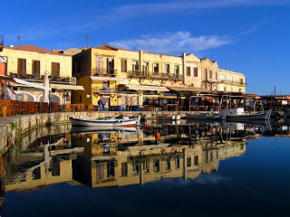 Boat docked harbor buildings bridge - exekia free wallpaper